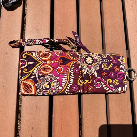 Vera Bradley Safari Sunset Passport Wallet/Wristlet - Picture 2 of 4